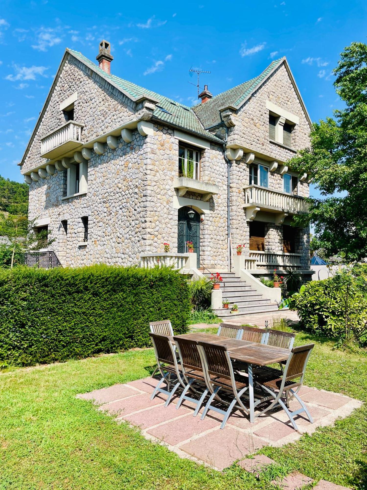 La Maison Au Toit Vert Espalion Extérieur photo